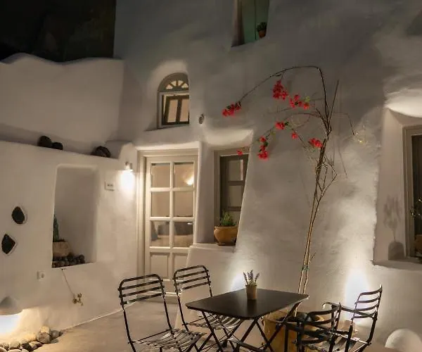 Niso Cave Konukevi 4*