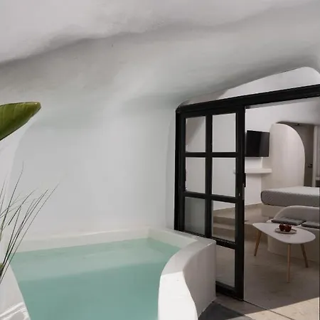 Niso Cave Megalochori (Santorini)