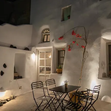 Niso Cave Konukevi 4*