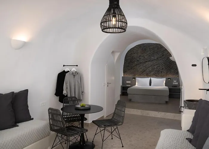 Niso Cave 4* Megalochori (Santorini)