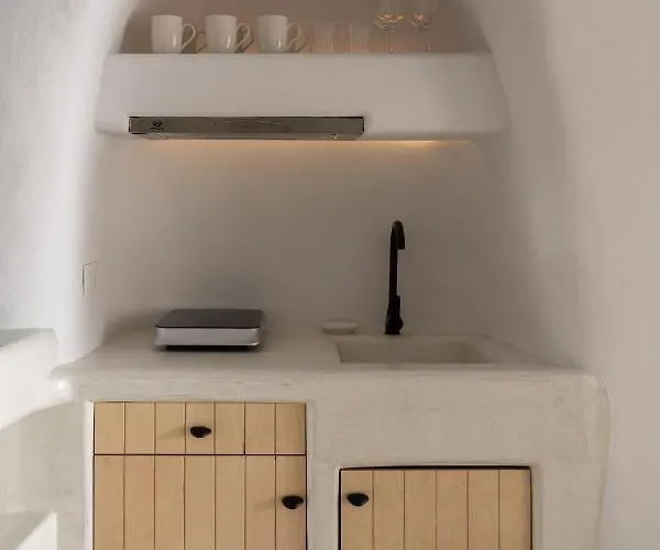 Gæstehus Niso Cave 4*