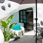 Niso Cave Gæstehus 4*