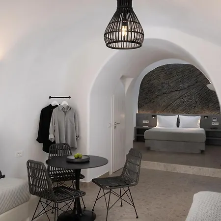 Niso Cave 4* Megalochori (Santorini)